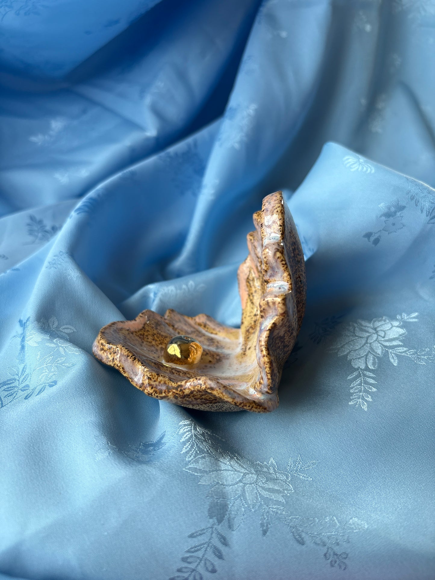 Pearl Incense Clam (1)