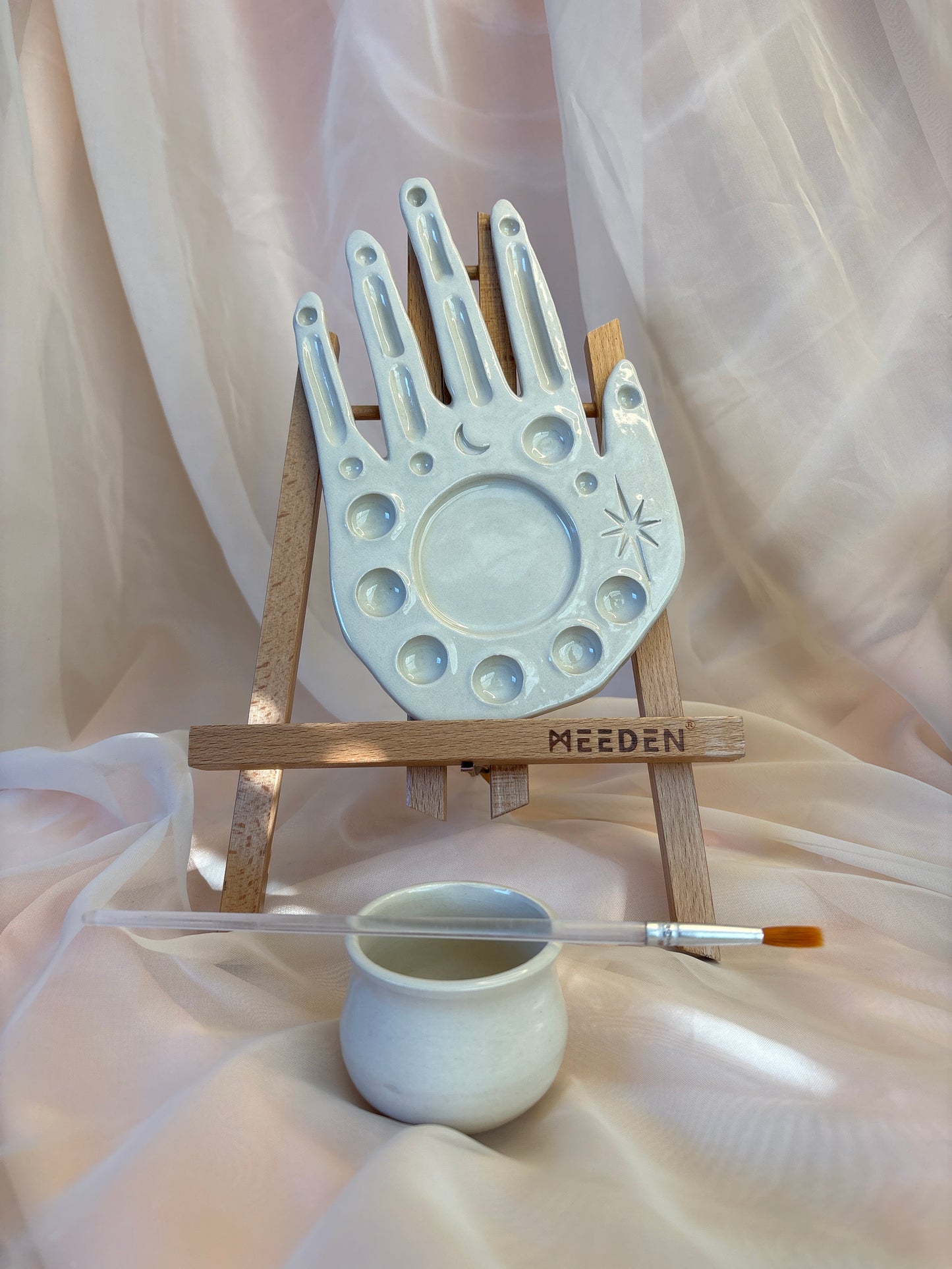 Palm Reader Paint Palette (1)