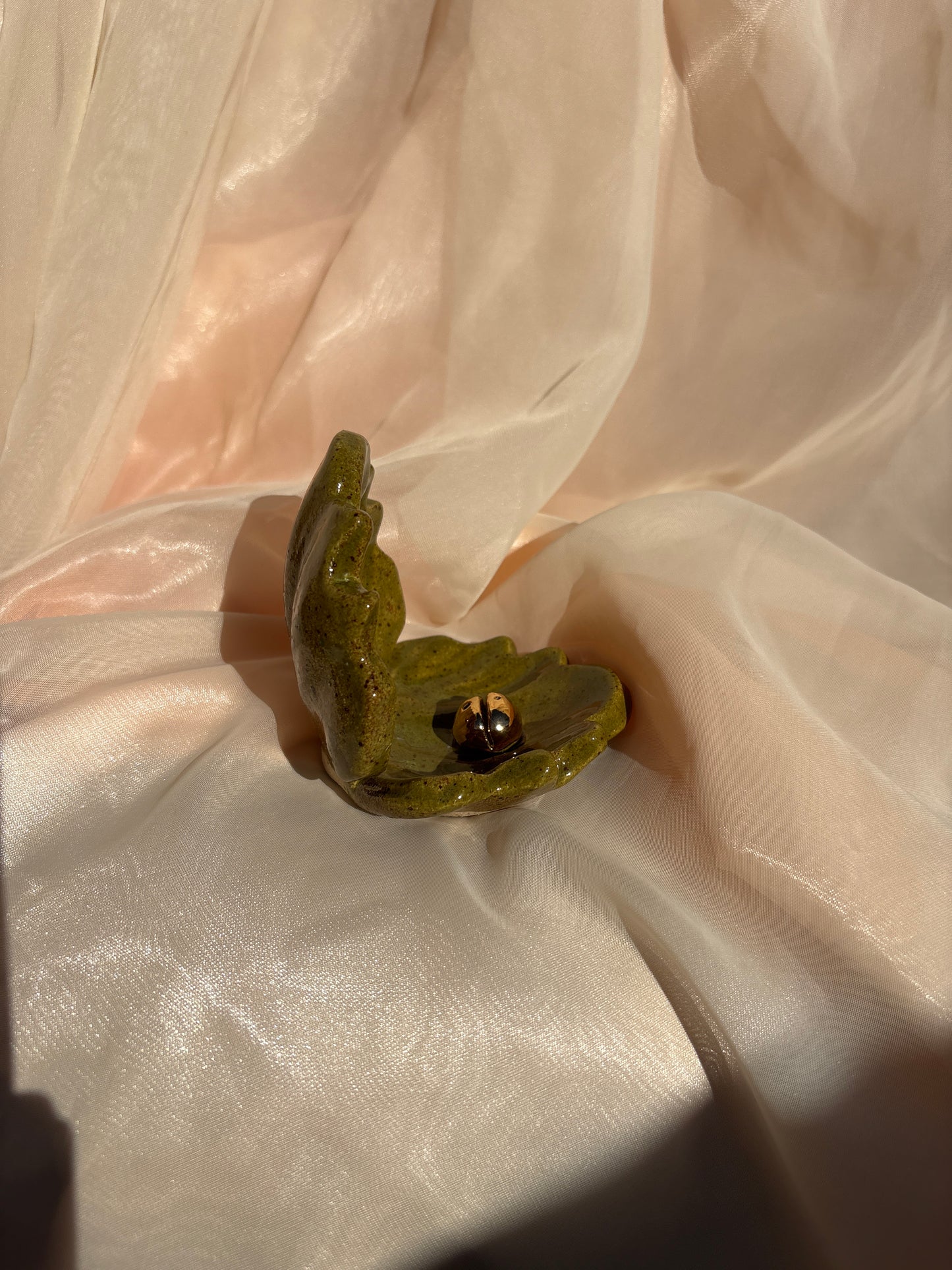 Pearl Incense Clam (8)