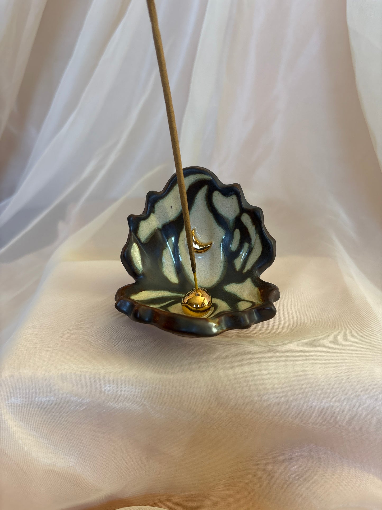Pearl Incense Clam (3)