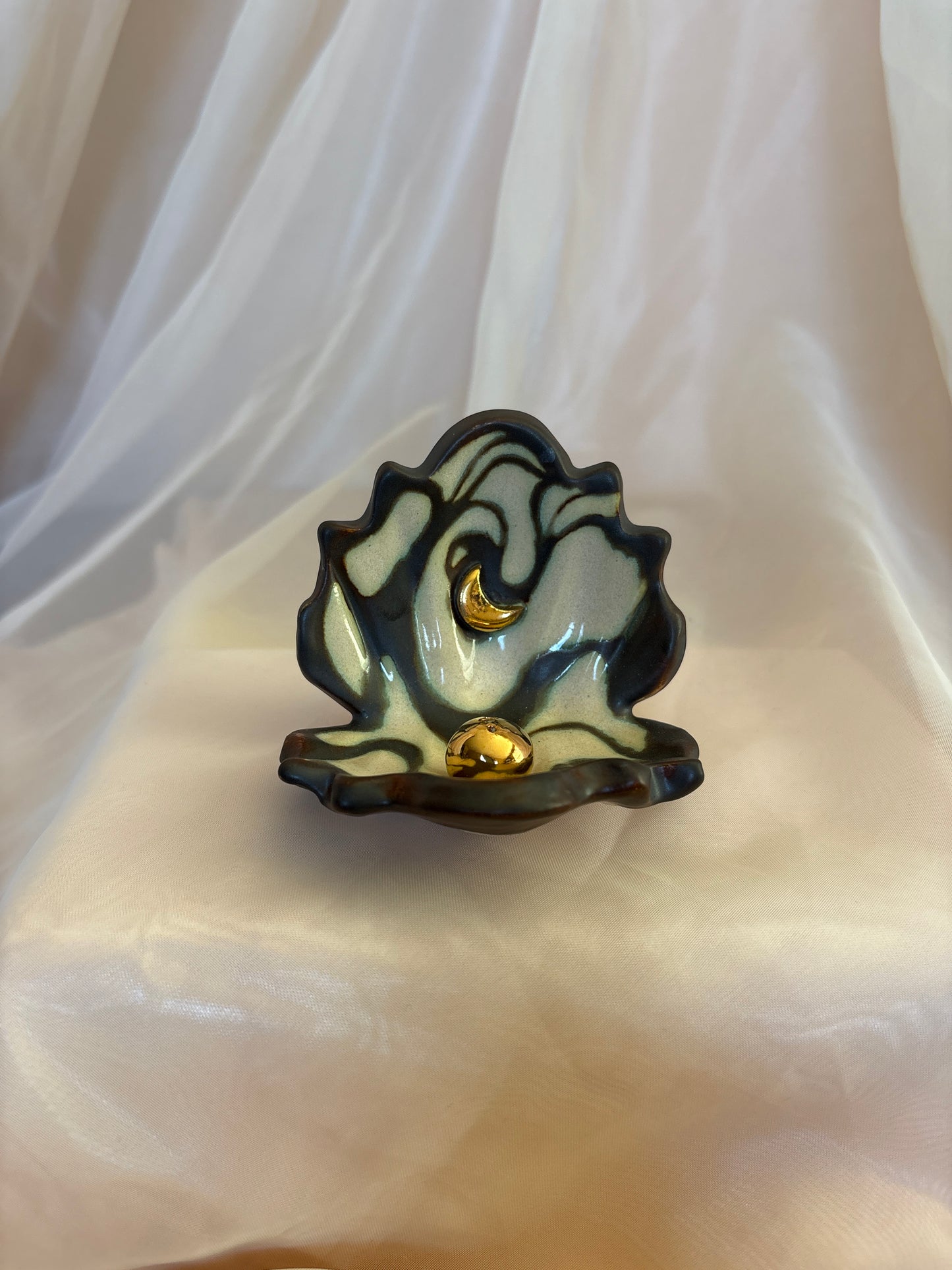 Pearl Incense Clam (1)