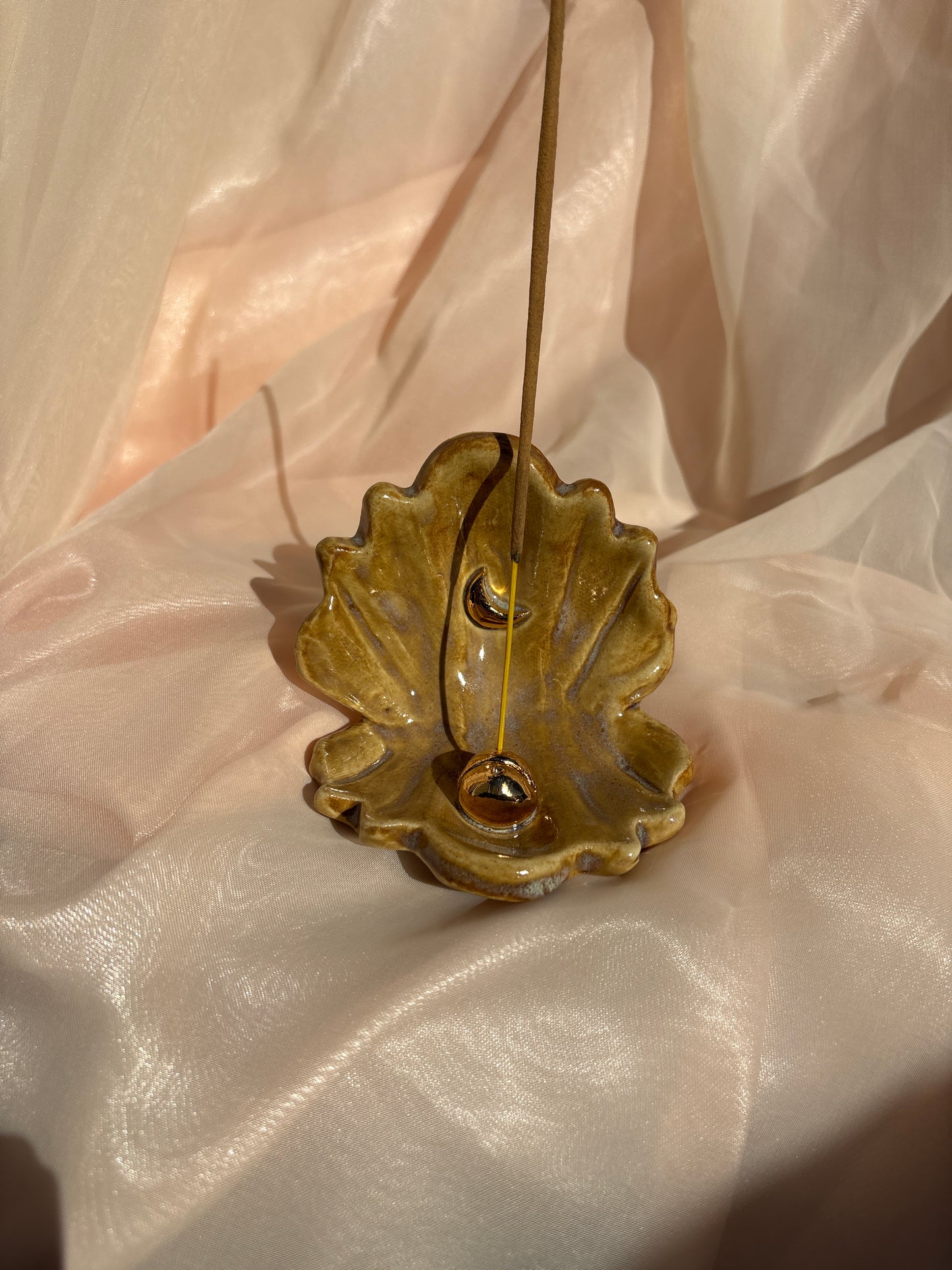 Pearl Incense Clam (6)