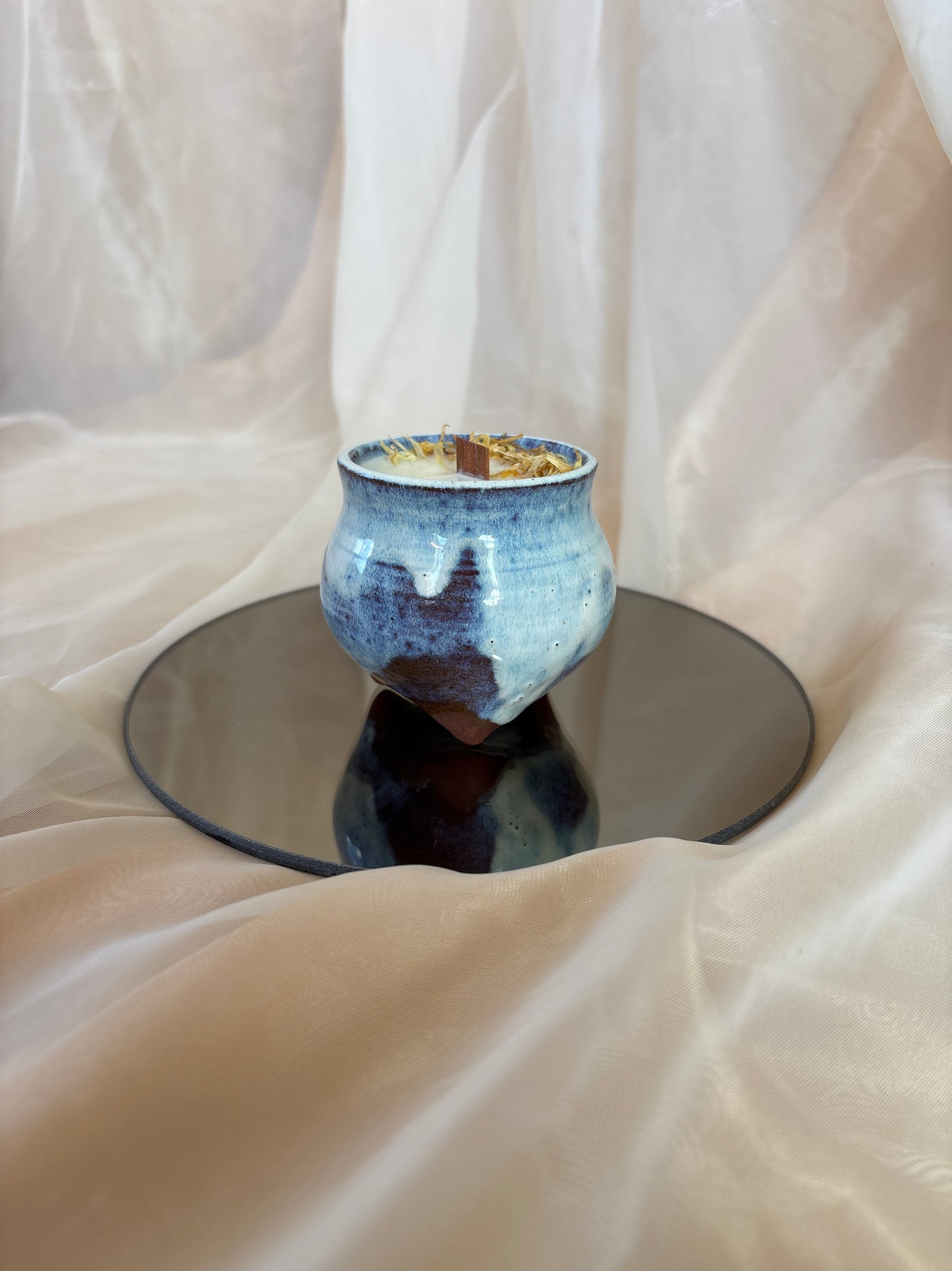 Vanilla Cream Candle (1)