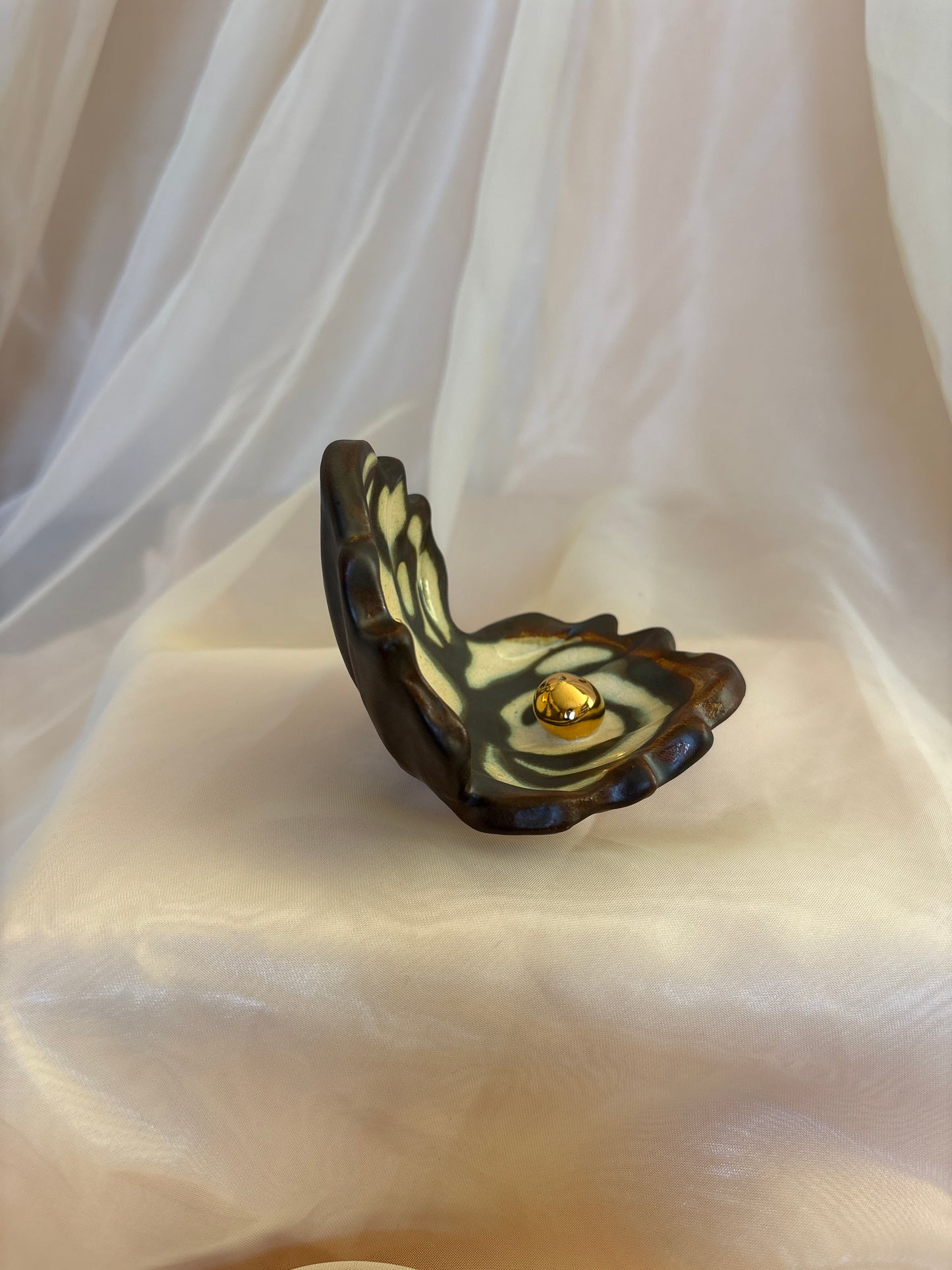 Pearl Incense Clam (3)