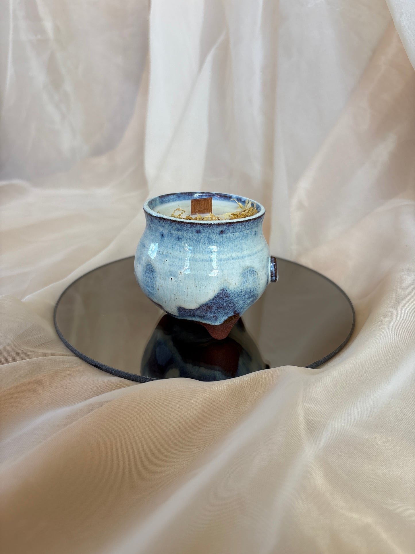 Vanilla Cream Candle (1)