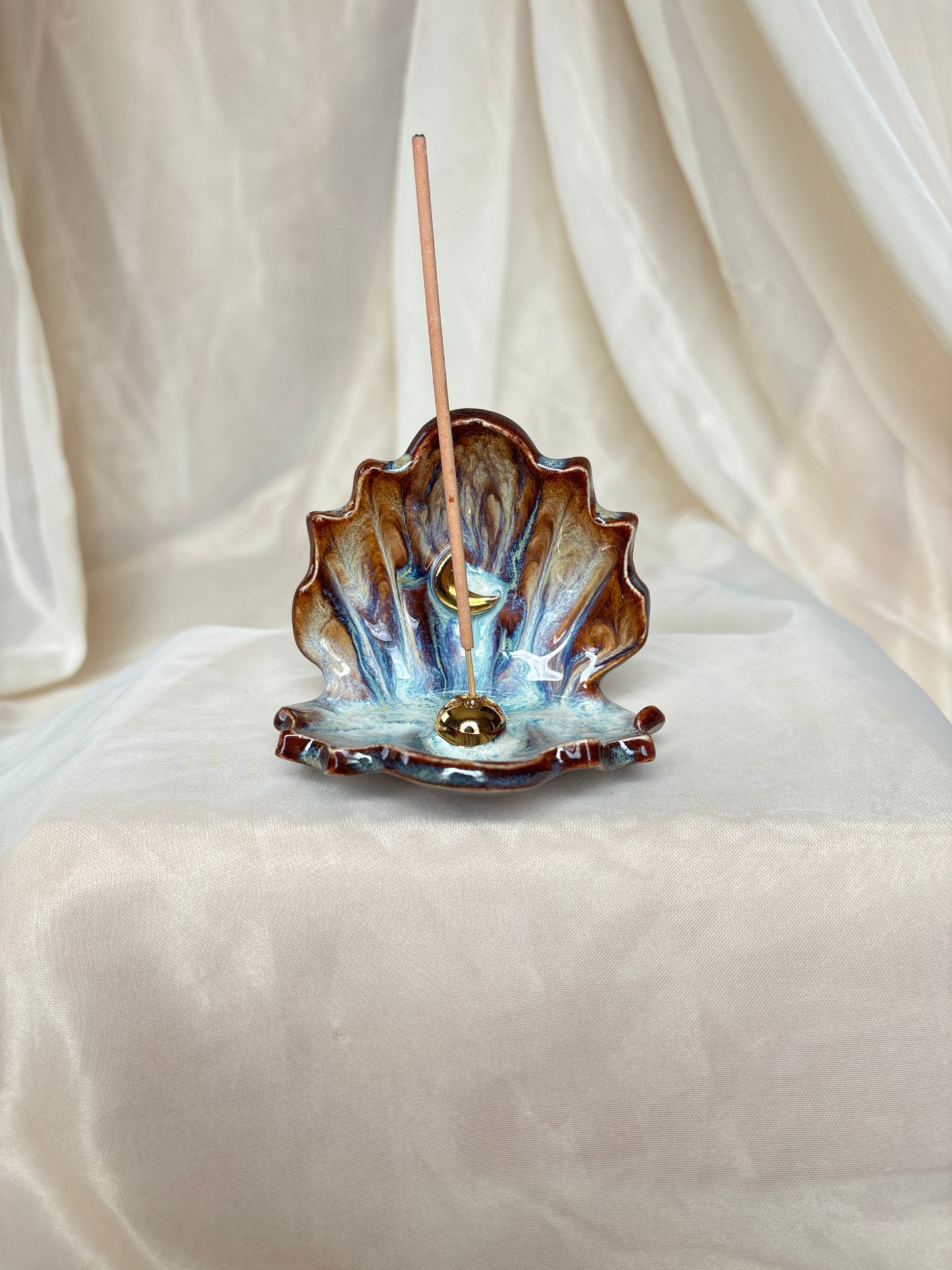 Pearl Incense Clam (2)