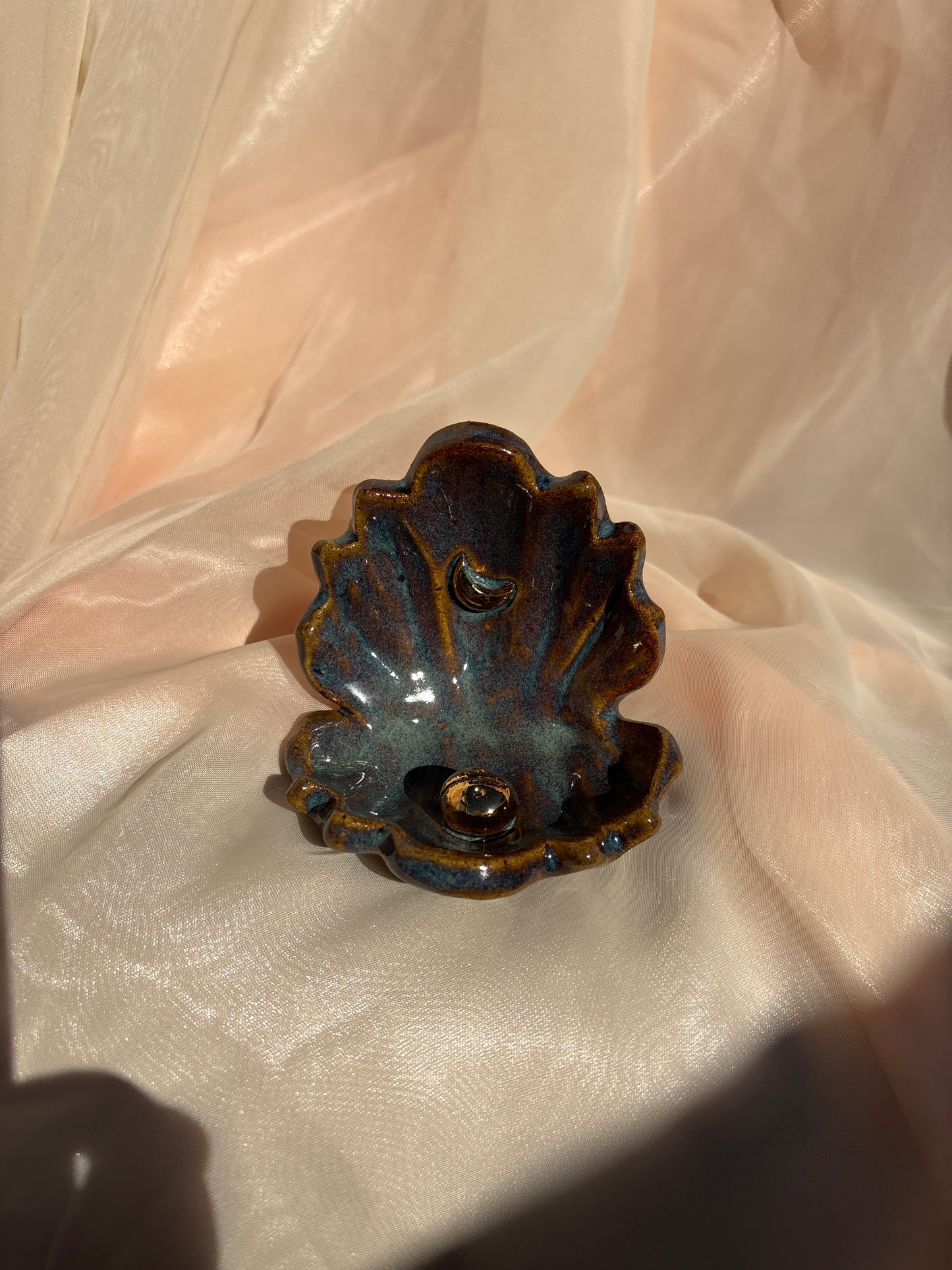 Pearl Incense Clam (9)