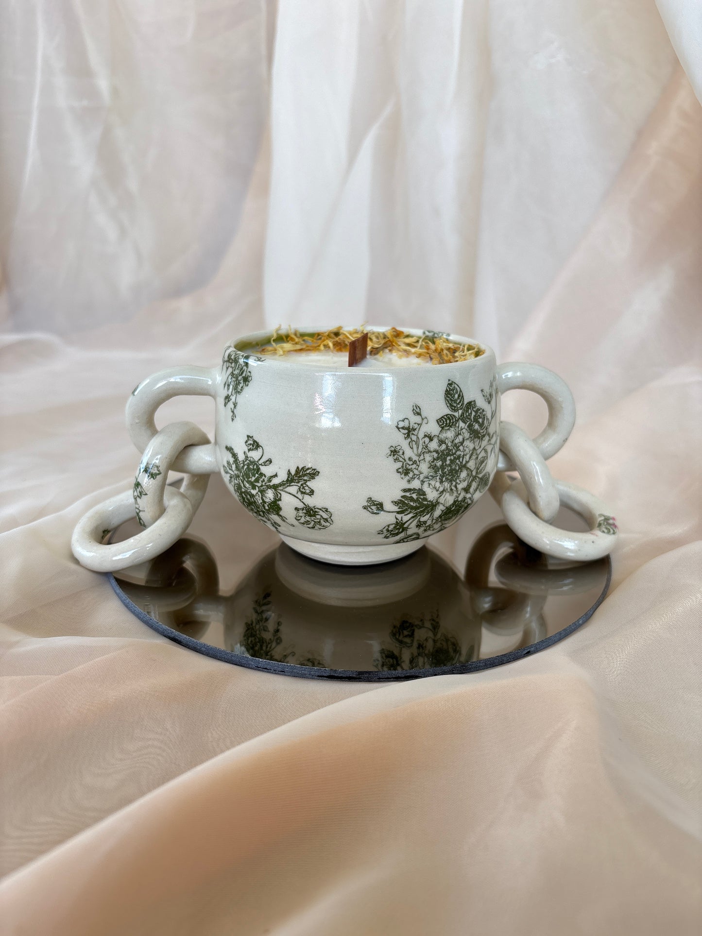 Lemongrass & Green Tea Candle (2)