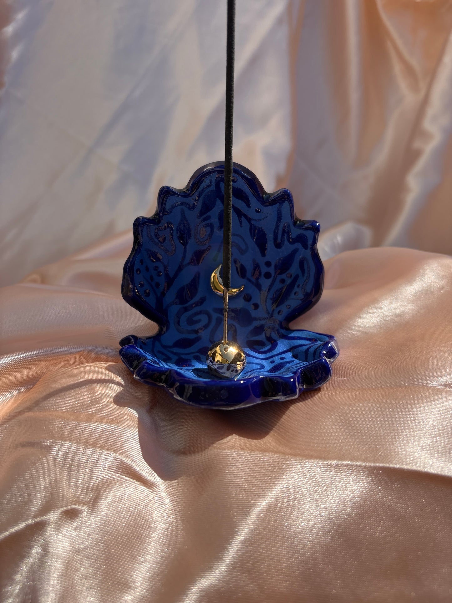 Pearl Incense Clam (2)