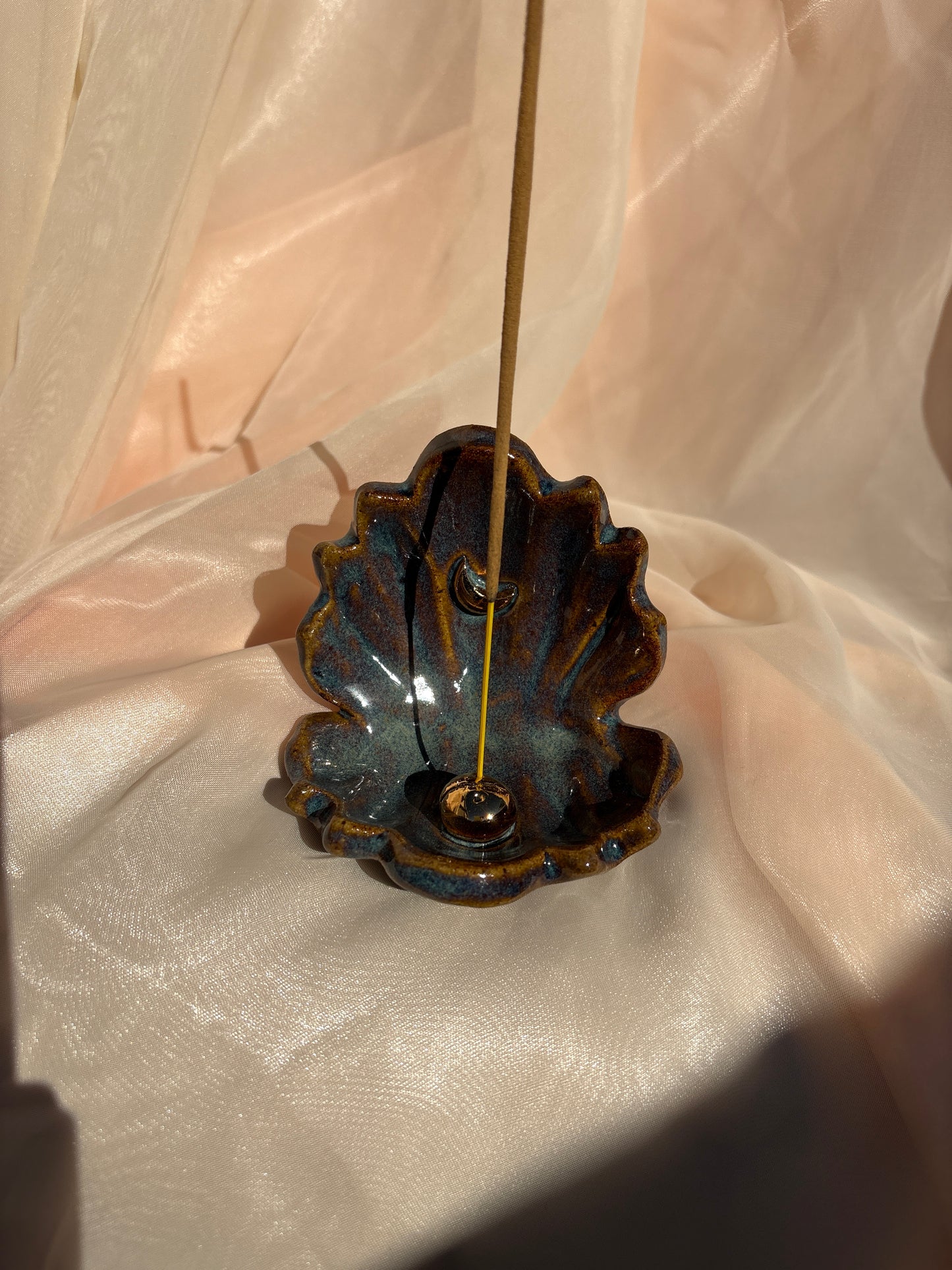 Pearl Incense Clam (9)