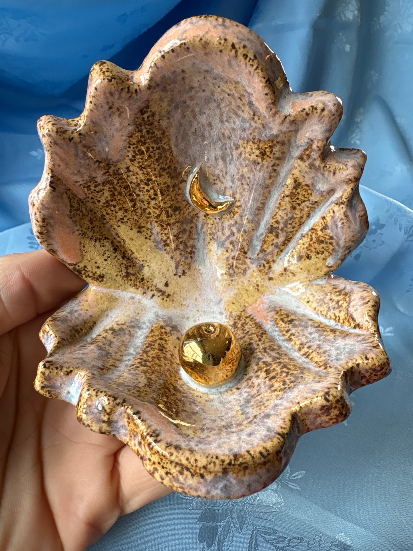 Pearl Incense Clam (1)