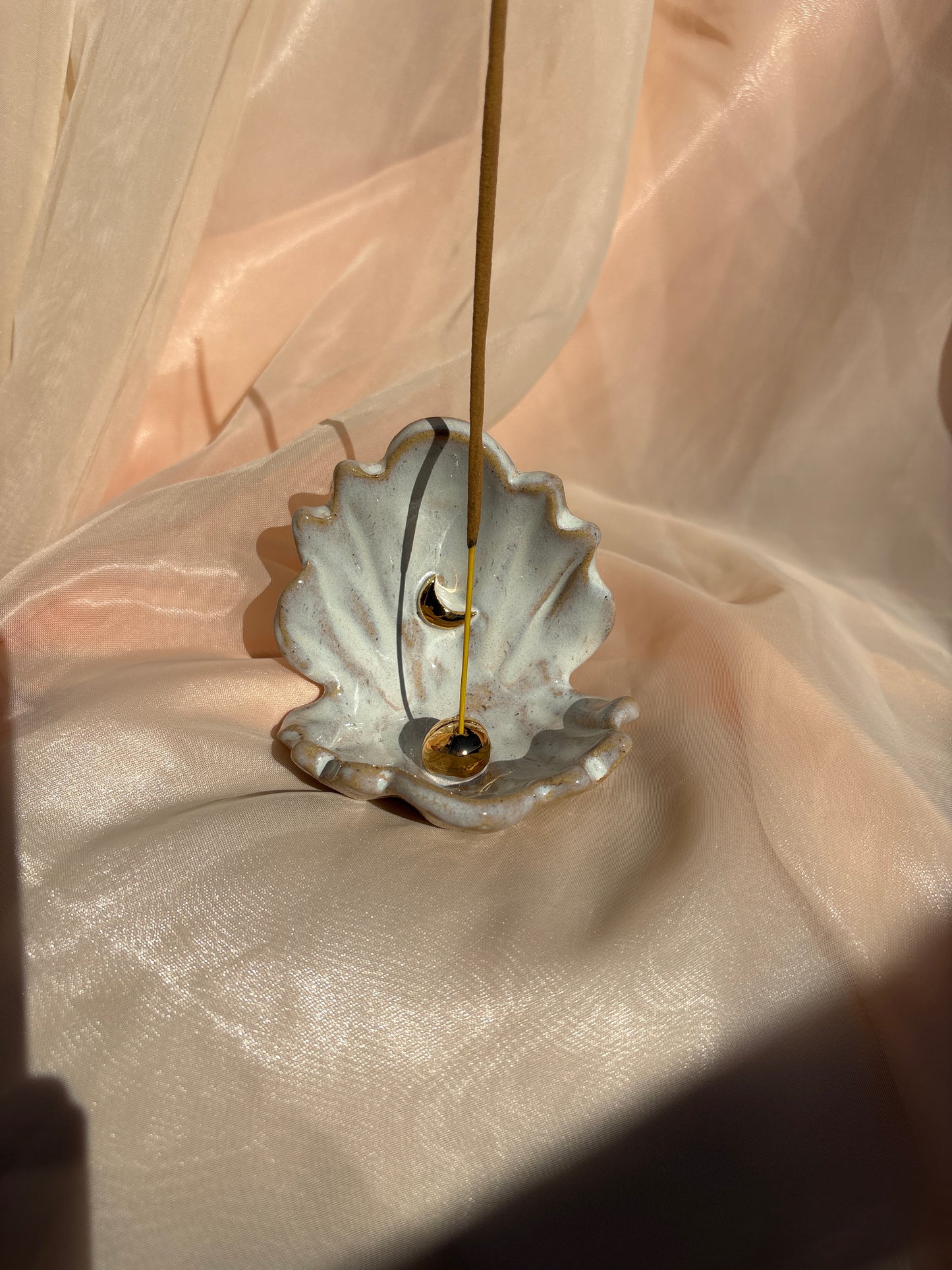Pearl Incense Clam (10)