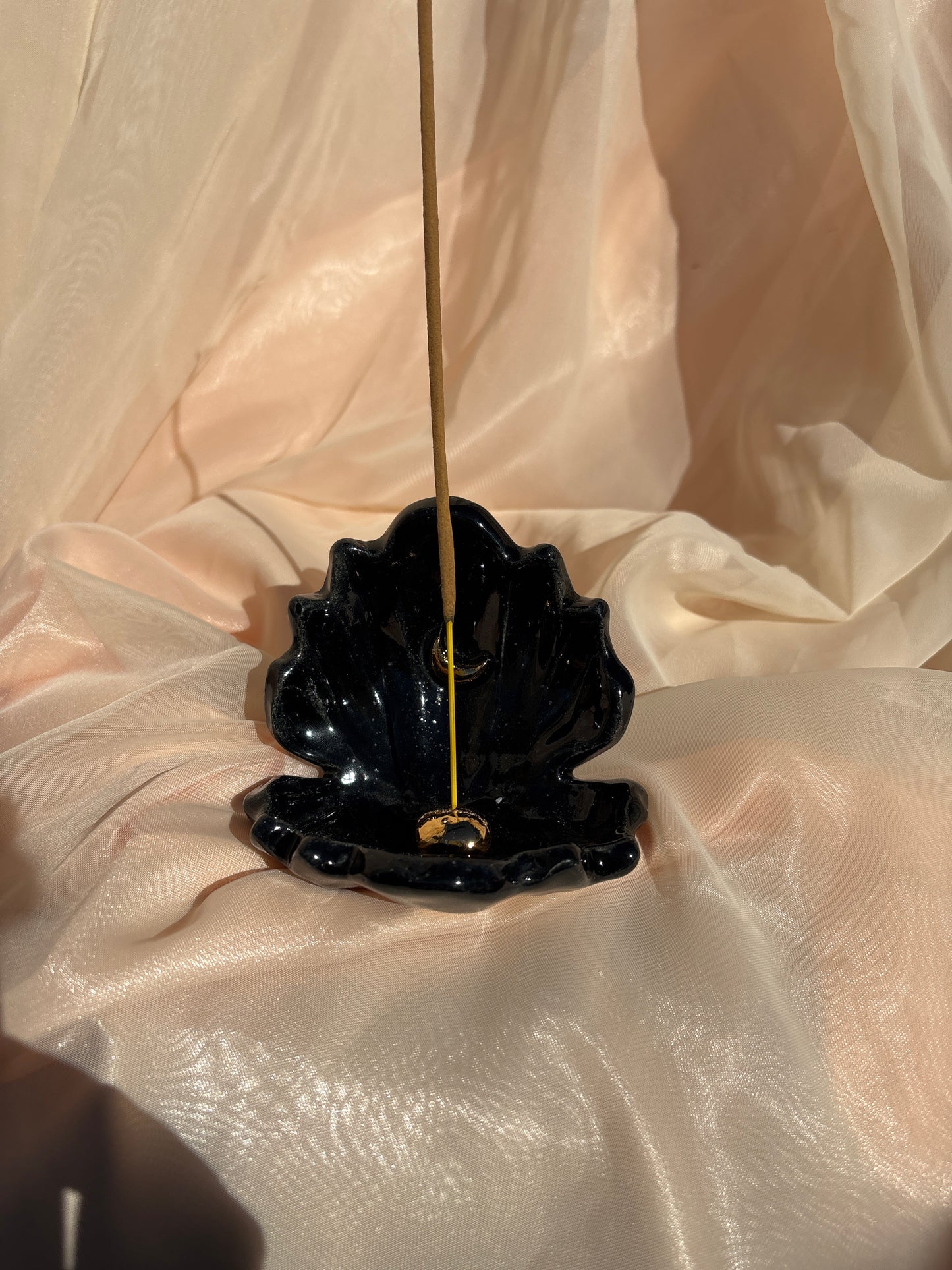 Pearl Incense Clam (1)
