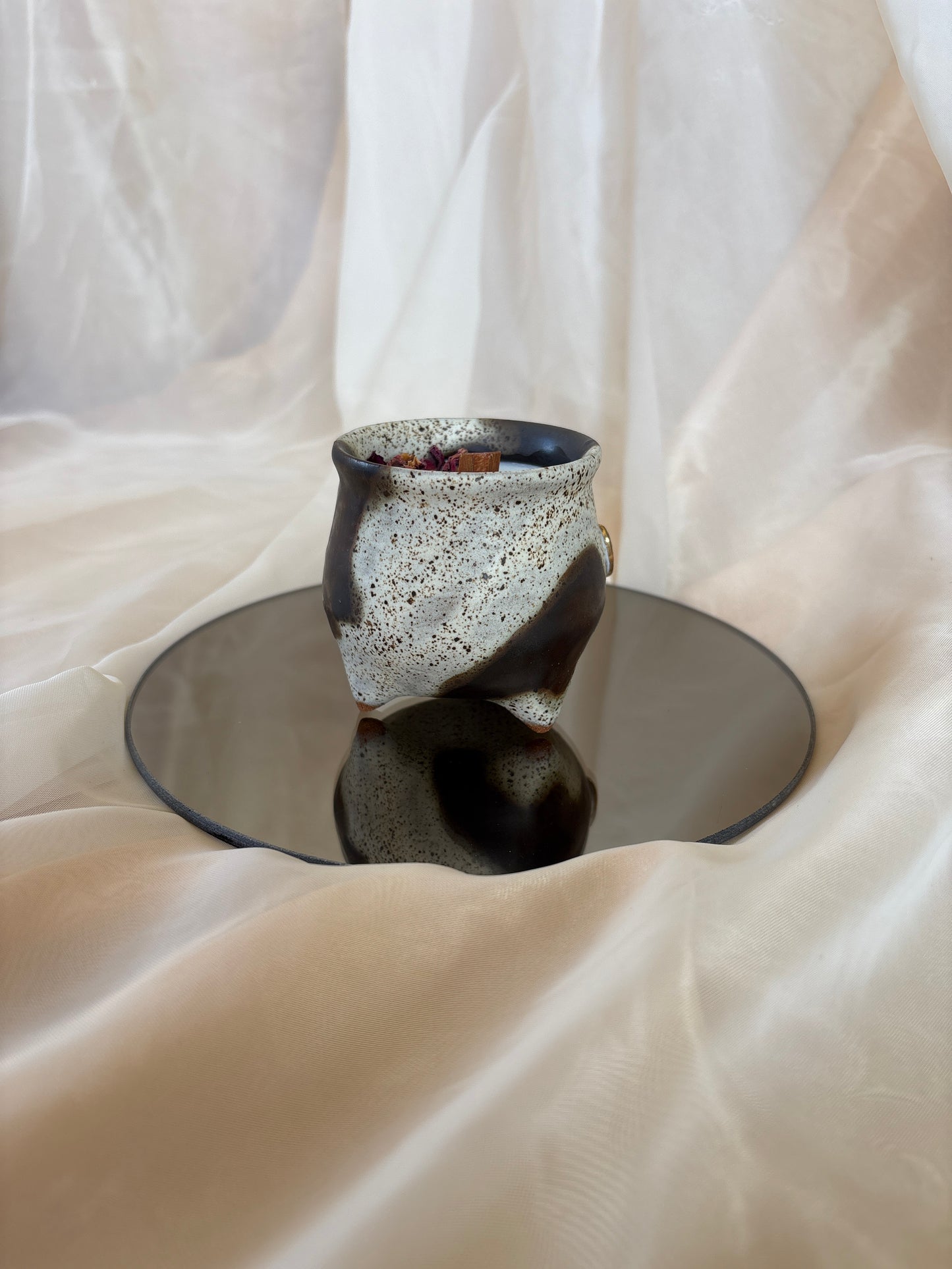 Bergamot & White Tea Candle (1)