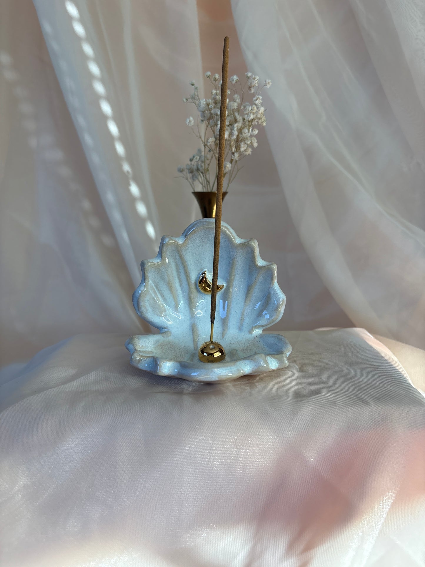 Pearl Incense Clam (2)